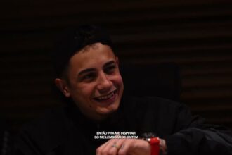 MC Hariel no visualizer oficial de "Outono"
